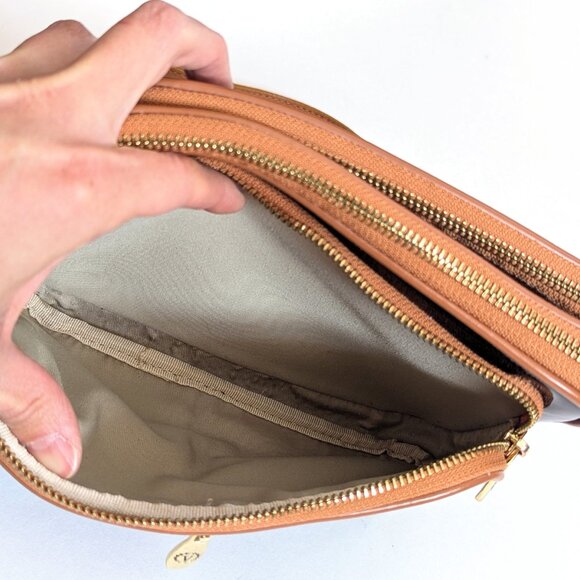 Valentina Black Patent Leather Crossbody Purse Bag - Picture 8 of 12